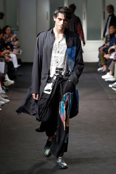 Look 23